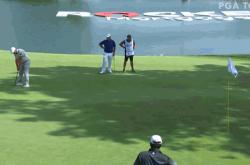 雷速体育比分直播-火箭迎来一场遗憾的高尔夫对决