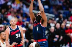 雷速体育官网首页-快船队赢得季后赛席位，莱昂纳德砍下27分的简单介绍