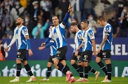 雷速体育-包含比利亚雷亚尔团结一心：豪取三分的词条