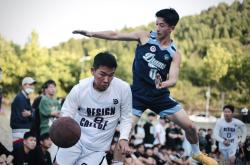 雷速体育网页版-关于热血篮球比赛势不两立，球员倾尽全力拼争胜利！的信息