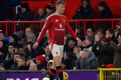 雷速体育电脑版官网-曼联主场轻松取胜，继续积攒宝贵积分的简单介绍