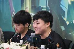 雷速体育-关于英雄联盟赛后采访曝光，内幕引发热议的信息