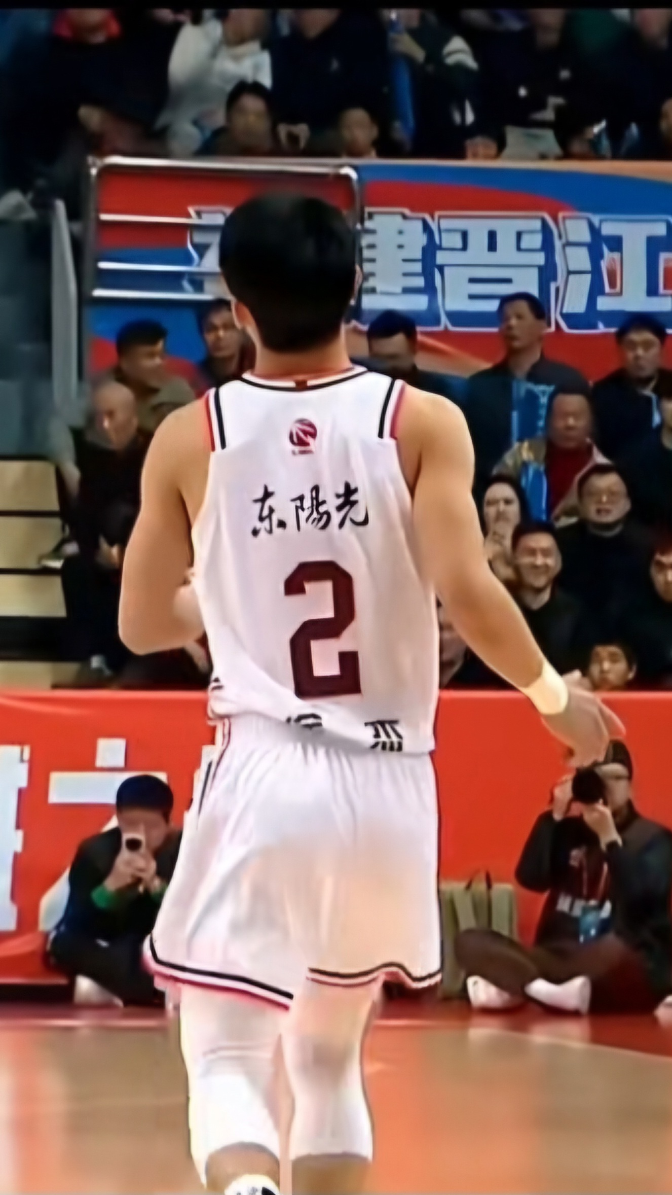 青海男篮主场告捷，取得胜利