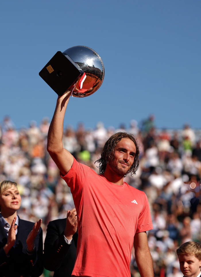 关于年终总决赛完胜ATP总决赛，西西帕斯关键制胜的信息